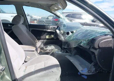 2002 Volkswagen Passat Gls z USA, uszkodzony, nr VIN WVWPD63B82P343278